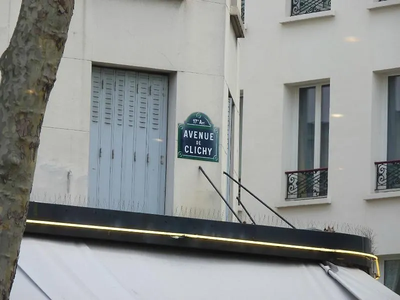 **  Hotel Tingis Paris France